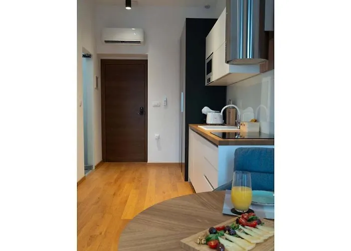 Дом отдыха - 1 *